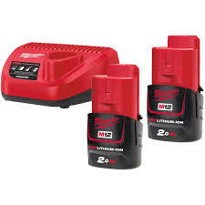 کیت باتری و شارژر 12 ولت 2 آمپر میلواکی مدل M12NRG-202